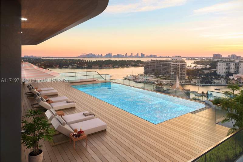 2 bedroom Condominium at 6940 Abbott Ave 518, North Beach, Miami Beach — photo 5