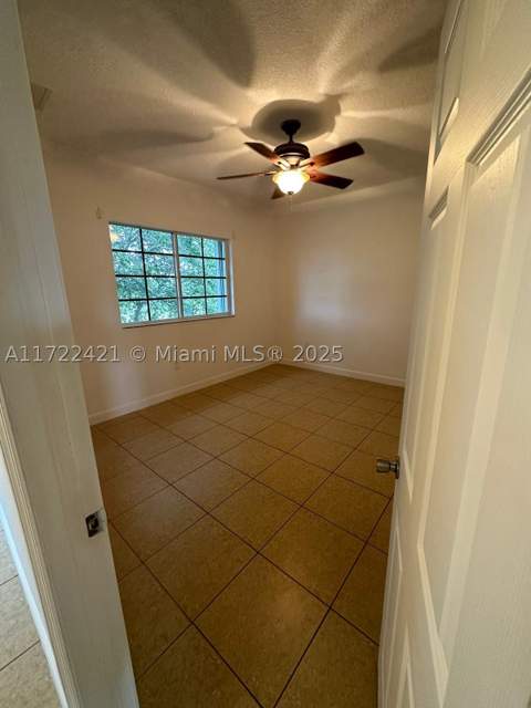 2589 NE 4th St 205, Homestead FL - photo 14 of 15
