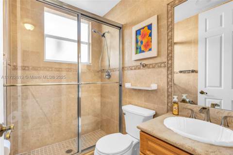 8135 NW 164th Ter, Miami Lakes FL - photo 20 of 52