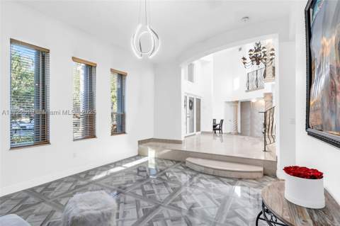 8135 NW 164th Ter, Miami Lakes FL - photo 9 of 52
