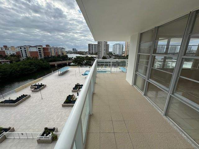 3 bedroom Condominium at 230 174th Street 814, Winston Towers 300, Sunny Isles Beach — photo 5