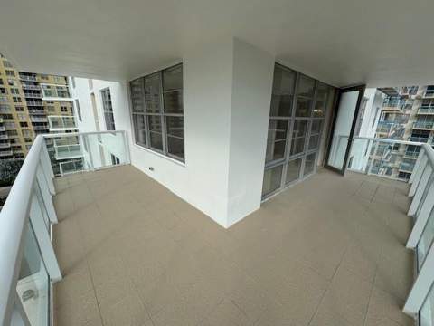230 174th Street 814, Sunny Isles Beach FL - photo 6 of 26