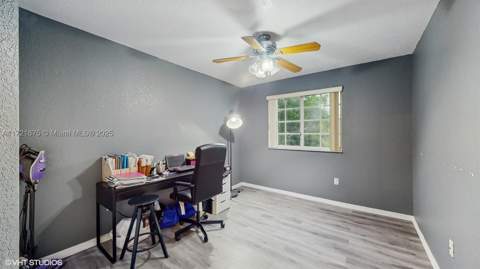 5323 NW 109th Ct, Doral FL - photo 22 of 36
