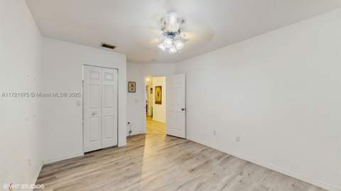 5323 NW 109th Ct, Doral FL - photo 24 of 36