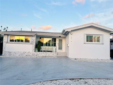 7549 Adventure Ave, North Bay Village FL - photo 10 of 88