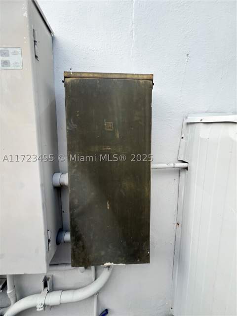 7549 Adventure Ave, North Bay Village FL - photo 14 of 88