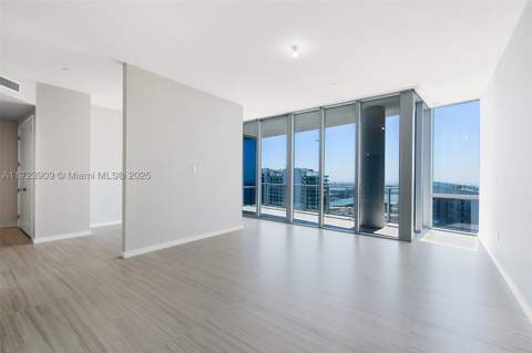851 NE 1st Ave Ph 5411, Miami FL - photo 12 of 40