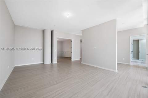 851 NE 1st Ave Ph 5411, Miami FL - photo 13 of 40