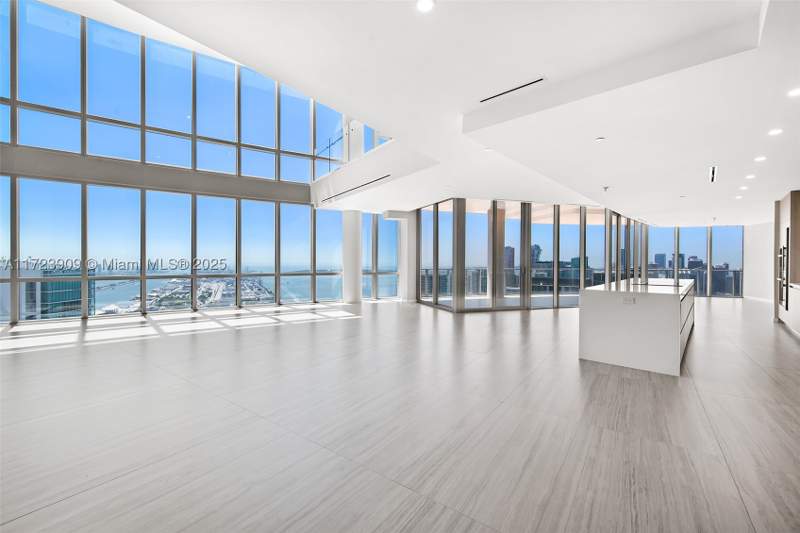 5 bedroom Condominium at 851 NE 1st Ave Ph 5411, Paramount Miami Worldcent, Miami — photo 3