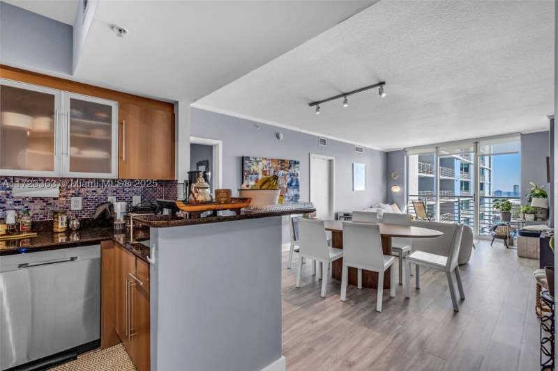 3 bedroom Condominium at 325 S Biscayne Blvd 3726, One Miami West Condo, Miami — photo 3