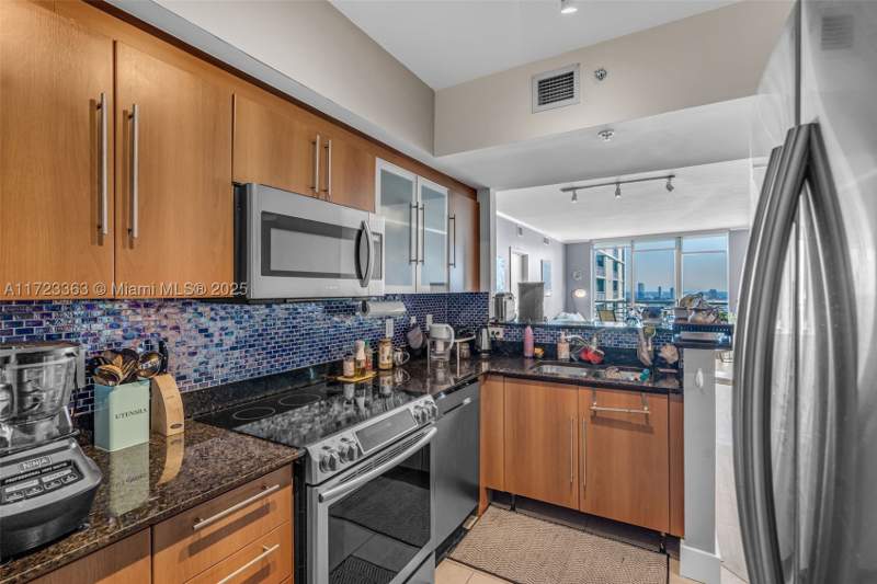 3 bedroom Condominium at 325 S Biscayne Blvd 3726, One Miami West Condo, Miami — photo 4