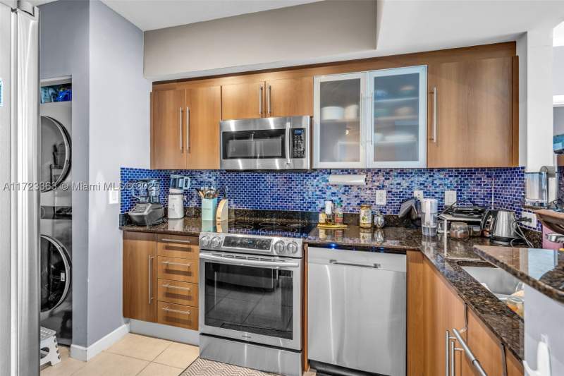 3 bedroom Condominium at 325 S Biscayne Blvd 3726, One Miami West Condo, Miami — photo 5