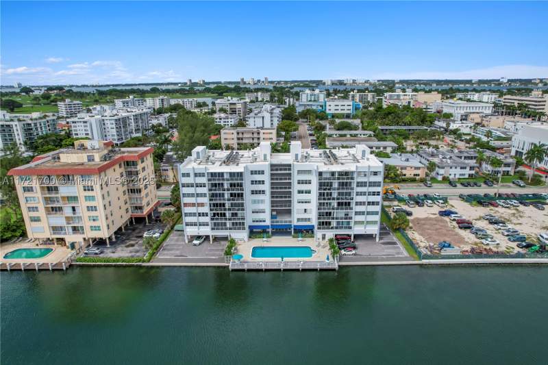 1 bedroom Condominium at 9381 E Bay Harbor Dr 301N, London Towers, Bay Harbor Islands — photo 3