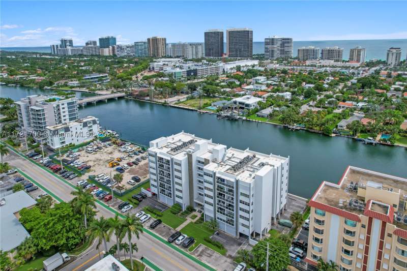 1 bedroom Condominium at 9381 E Bay Harbor Dr 301N, London Towers, Bay Harbor Islands — photo 4