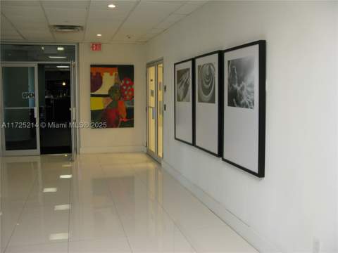 5701 Collins Ave 1011, Miami Beach FL - photo 13 of 50