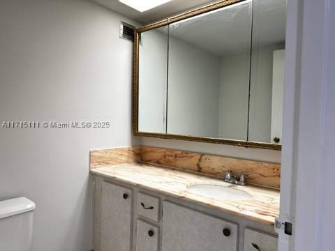 5401 Collins Ave 223, Miami Beach FL - photo 20 of 34