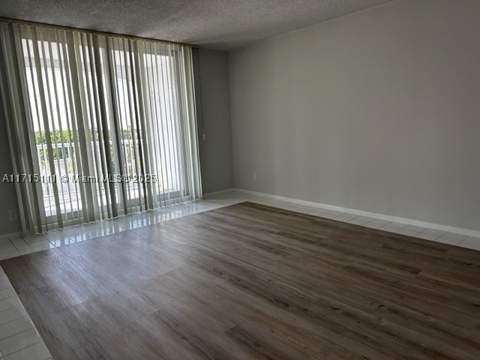 5401 Collins Ave 223, Miami Beach FL - photo 21 of 34