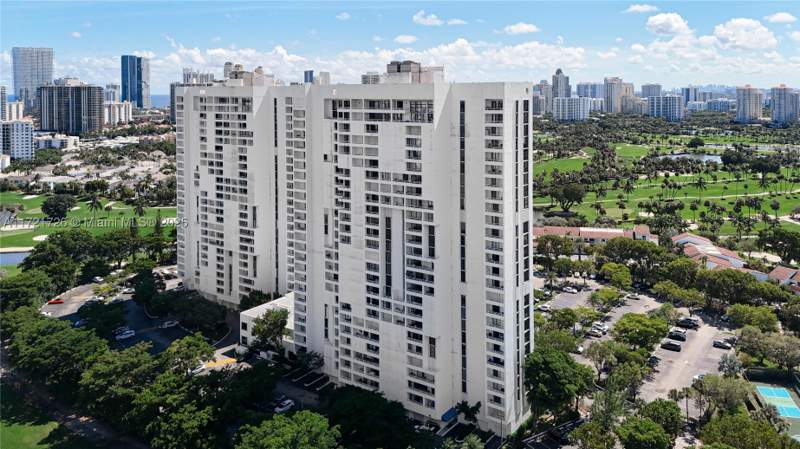 3 bedroom Condominium at 20225 NE 34th Ct 817, Delvista Towers Condo, Aventura — photo 3