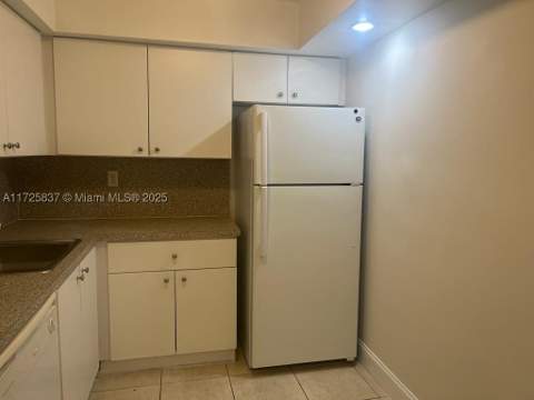 1805 Sans Souci Blvd 429, North Miami FL - photo 19 of 28