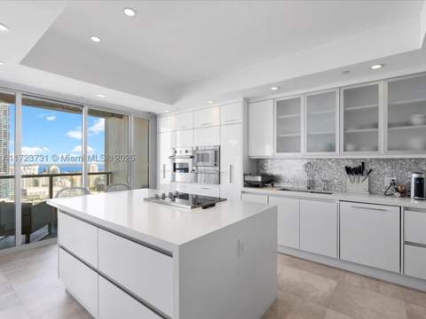 1425 Brickell Ave 52BC, Miami FL - photo 22 of 72