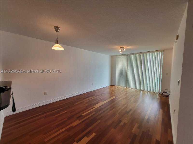 1 bedroom Condominium at 31 SE 5th St 2409, Brickell On The River N T, Miami — photo 3