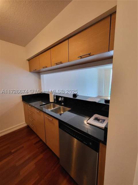 31 SE 5th St 2409, Miami FL - photo 8 of 11