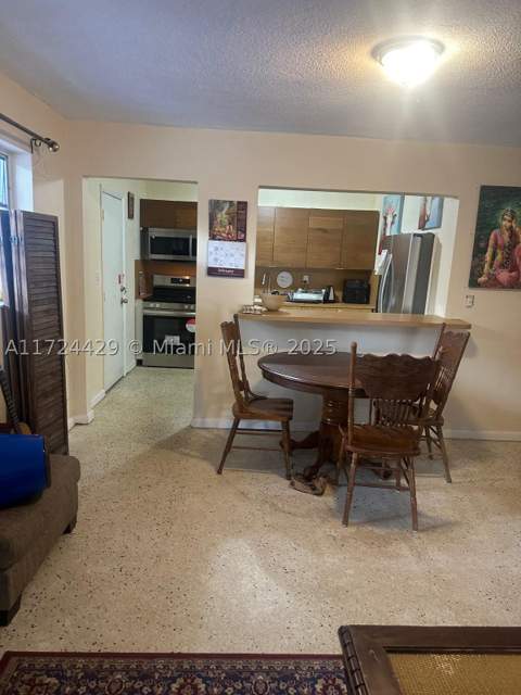 133 NE 48th St, Miami FL - photo 8 of 32