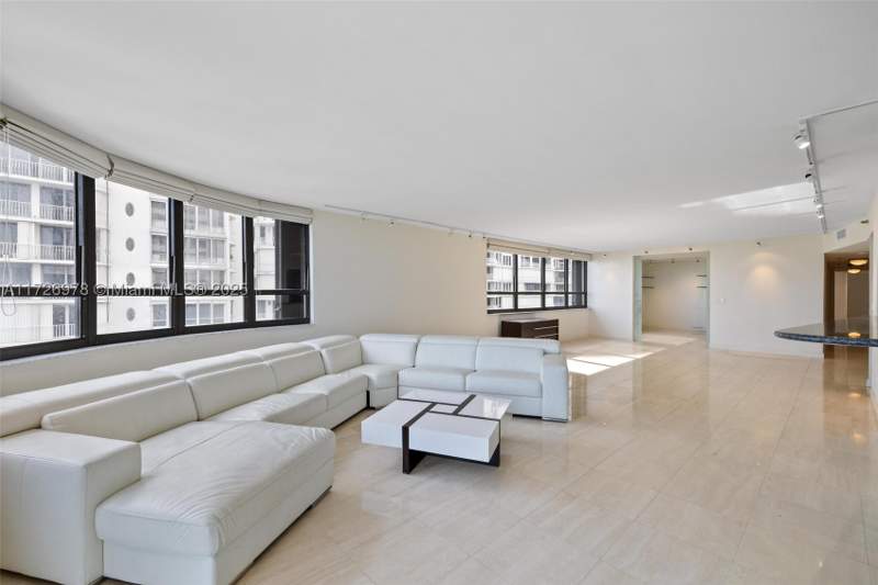 3 bedroom Condominium at 10175 Collins Ave 502, The Tiffany Of Bal Harbour, Bal Harbour — photo 4