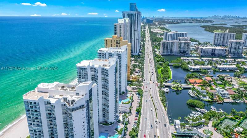 2 bedroom Condominium at 16699 Collins Ave 2709, La Perla Condo, Sunny Isles Beach — photo 3