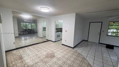 160 NE 203rd Ter 18, Miami Gardens FL - photo 23 of 40