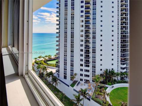 19201 Collins Ave 1141, Sunny Isles Beach FL - photo 17 of 44