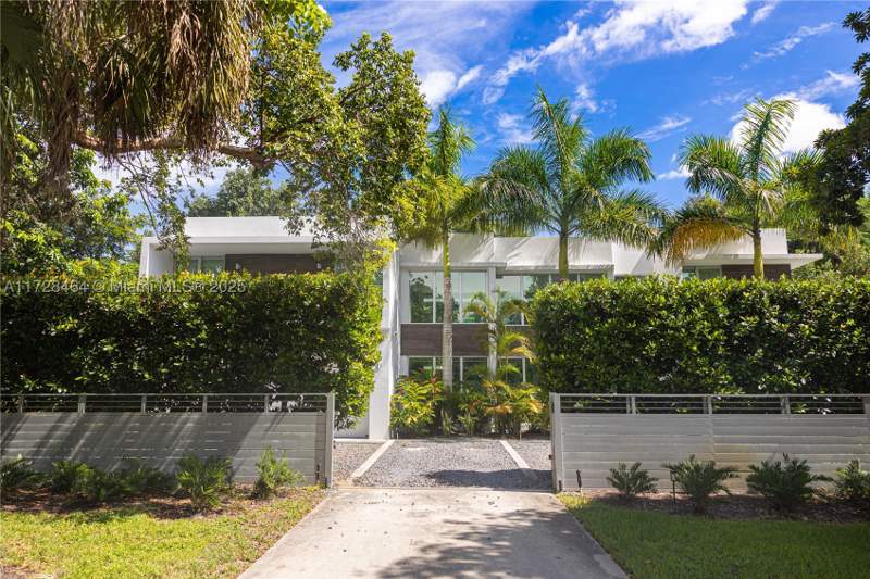 5 bedroom SingleFamilyResidence at 6790 SW 72 Street, Grandios Subdivision, South Miami — photo 4