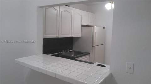 1441 Lincoln Rd 414, Miami Beach FL - photo 7 of 12