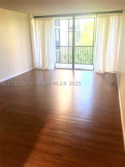 3101 N Country Club Drive 306, Aventura FL - photo 12 of 30