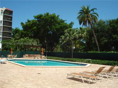 3101 N Country Club Drive 306, Aventura FL - photo 8 of 30