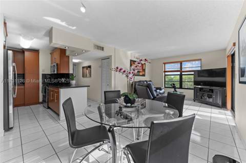 605 NW 72nd Ave 406, Miami FL - photo 19 of 28
