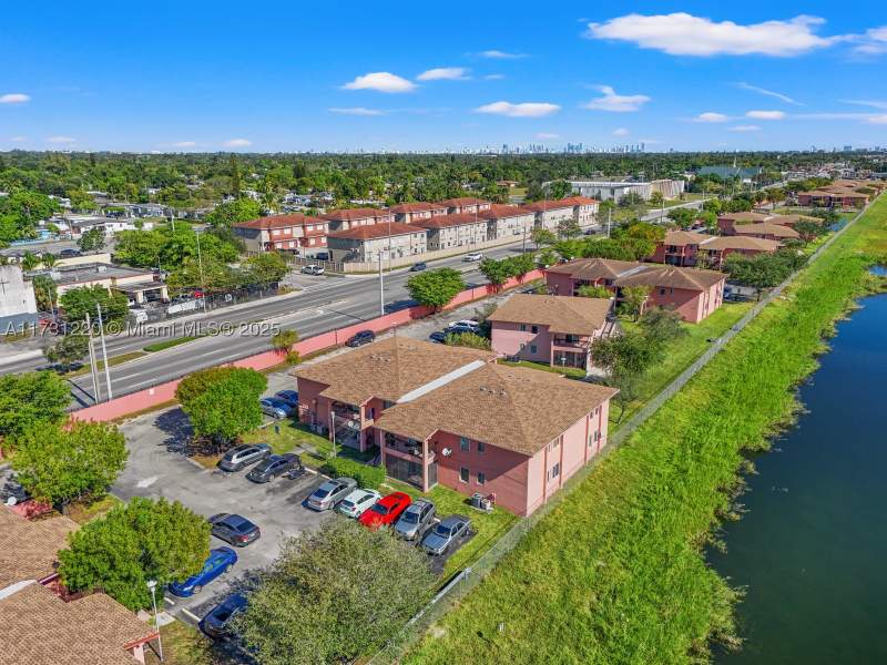 3 bedroom Condominium at 2020 NW 119th St 1122, Lakeview Estates Condo, Miami — photo 5