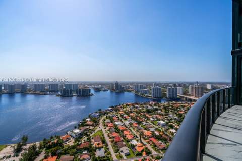 18555 Collins Ave 4203, Sunny Isles Beach FL - photo 9 of 57