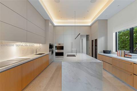 1006 Links Drive, Miami Beach FL - photo 15 of 32