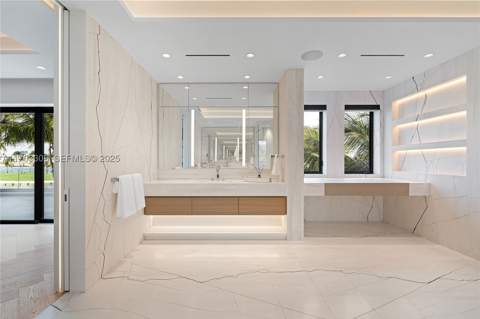 1006 Links Drive, Miami Beach FL - photo 19 of 32