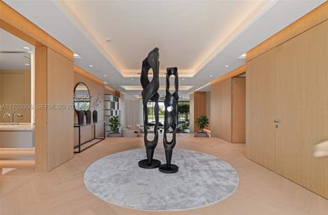 1006 Links Drive, Miami Beach FL - photo 6 of 32