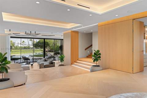 1006 Links Drive, Miami Beach FL - photo 7 of 32