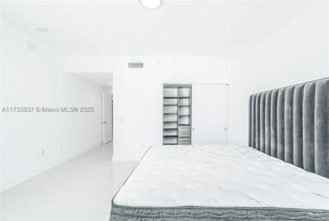 17301 Biscayne Blvd 207, North Miami Beach FL - photo 20 of 38