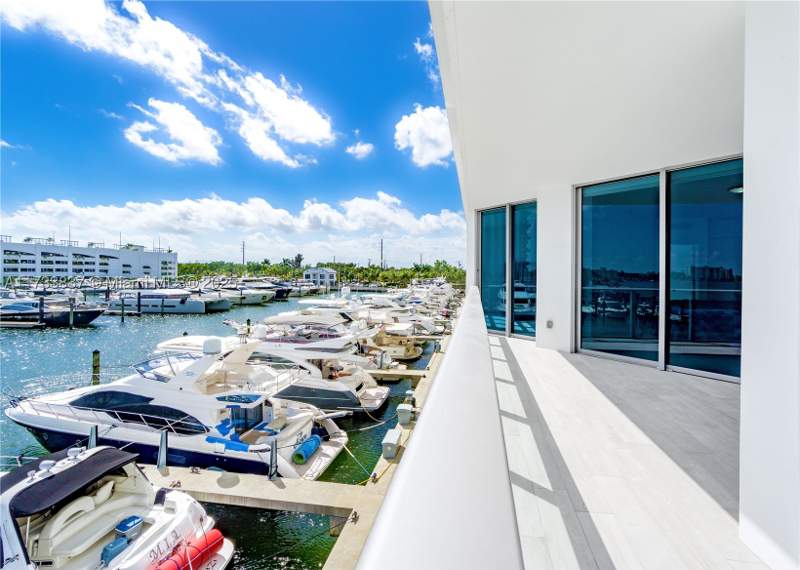 2 bedroom Condominium at 17301 Biscayne Blvd 207, Marina Palms Residences N, North Miami Beach — photo 4