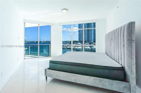 17301 Biscayne Blvd 207, North Miami Beach FL - photo 9 of 38