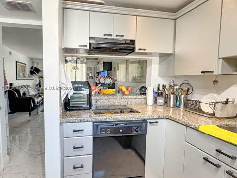 2930 Point East Dr E109, Aventura FL - photo 11 of 60