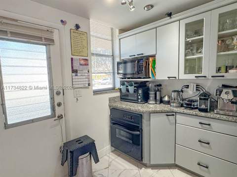 2930 Point East Dr E109, Aventura FL - photo 9 of 60