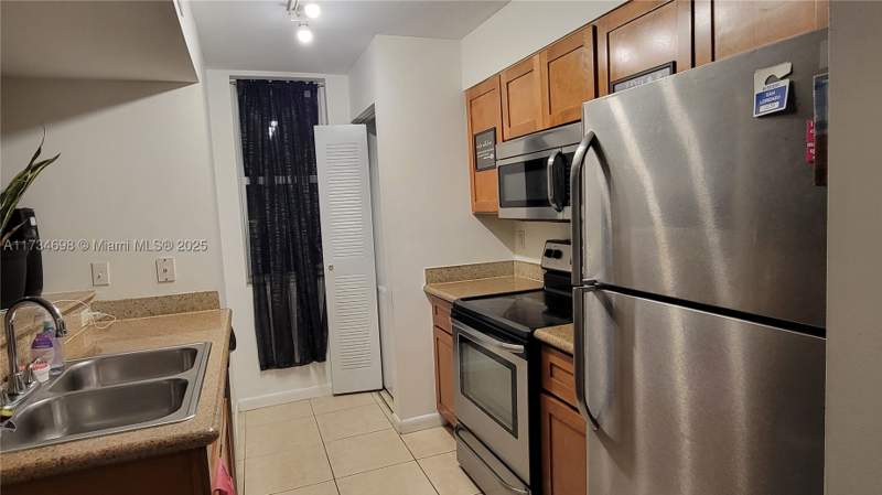 2 bedroom Condominium at 219 NW 12th Ave 1004, San Lorenzo Condo, Miami — photo 4