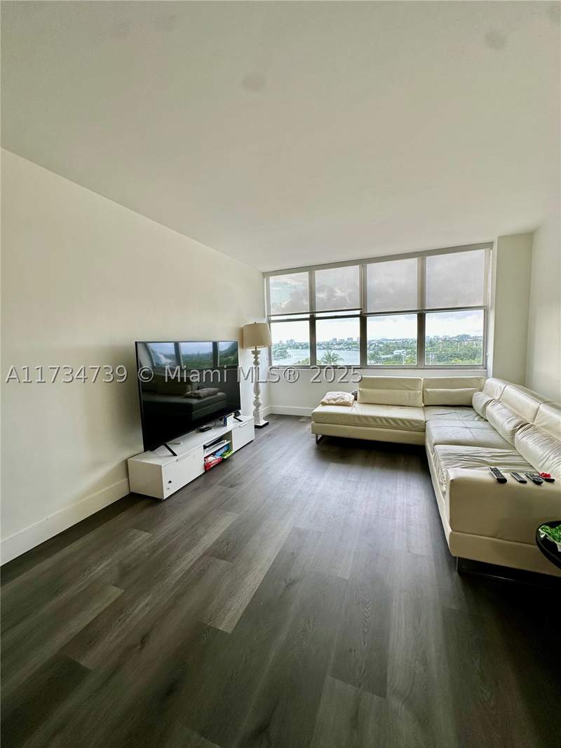 2 bedroom Condominium at 7441 Wayne Ave 6B, Parkview Point Condo, Miami Beach — photo 2