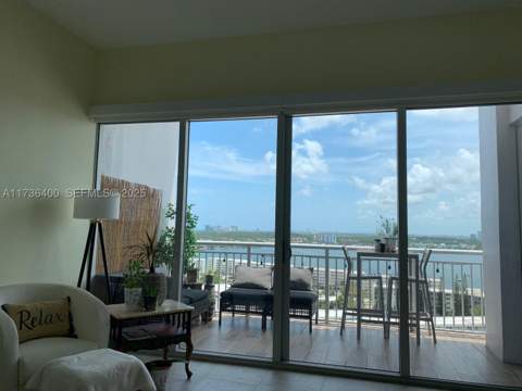 18031 Biscayne Blvd Ph01, Aventura FL - photo 12 of 33